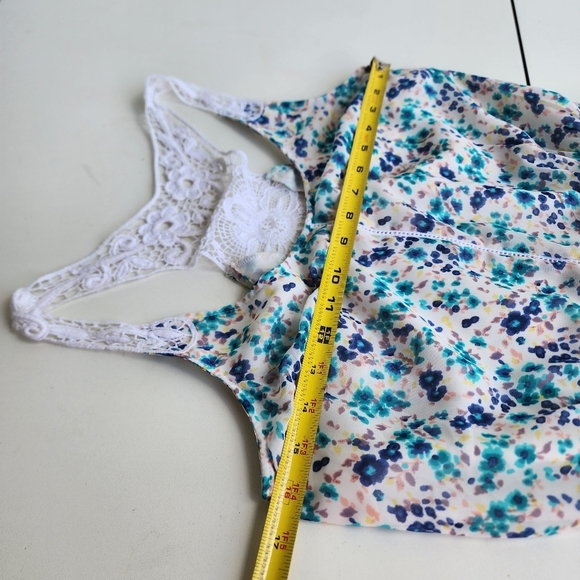 LC LAUREN CONRAD Crochet Racerback Floral Top White Blue Women’s Top Sheer Sz S - Picture 8 of 13